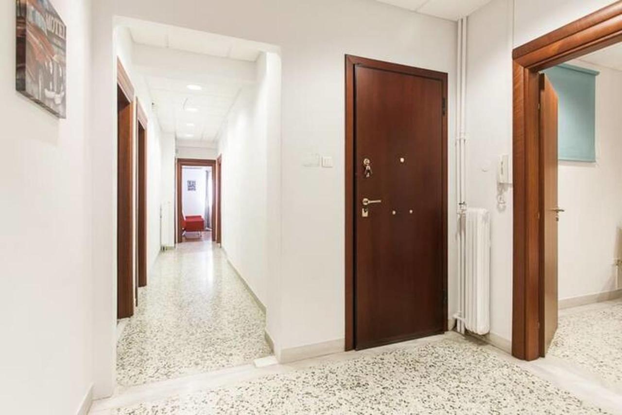 Ferienwohnung 4Bdr Amazing Spacious Full Apt In Plaka Athen Exterior foto