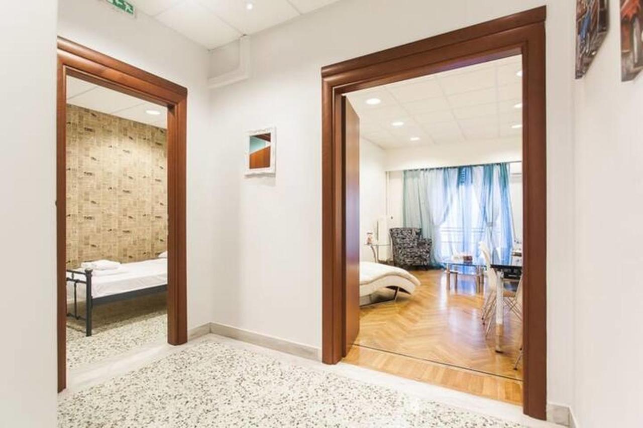 Ferienwohnung 4Bdr Amazing Spacious Full Apt In Plaka Athen Exterior foto